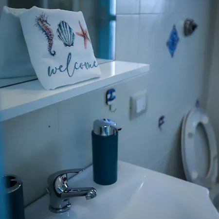 Blue View - Beachfront By Hihe *